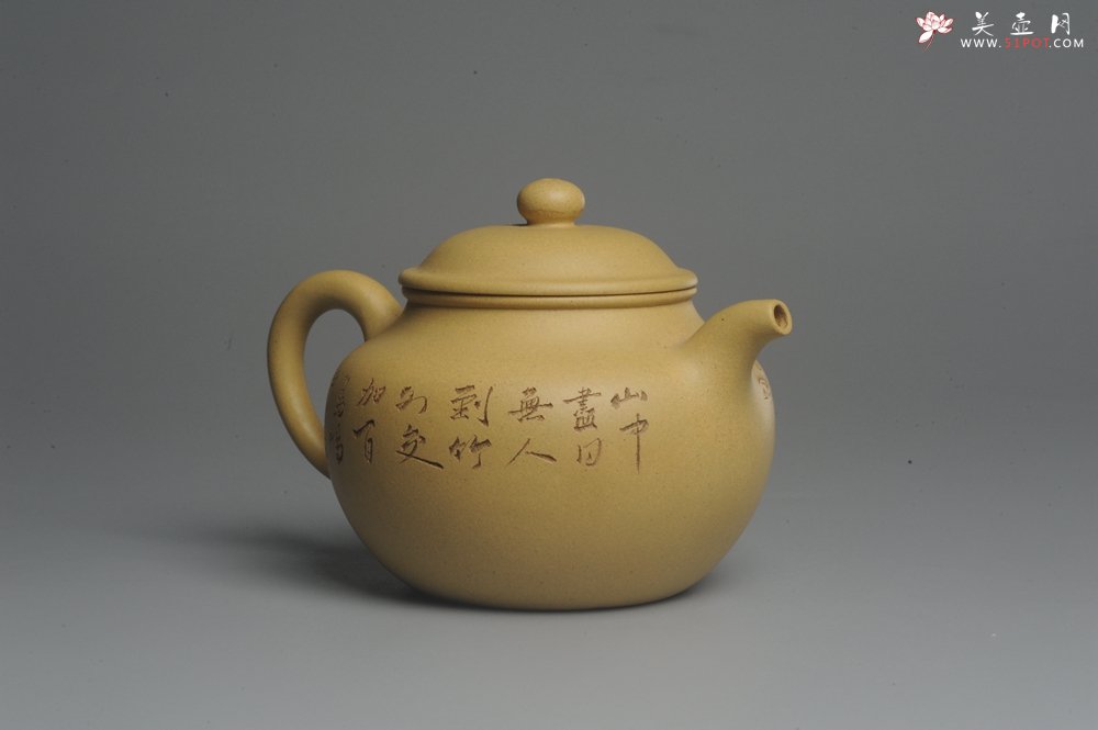 紫砂壶图片：美壶特惠 灰常好的本山段黄金段精工山水莲子壶 端庄秀雅 - 美壶网