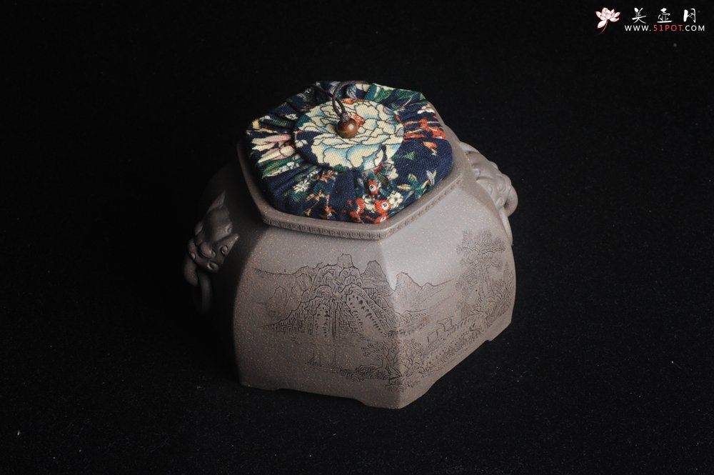 紫砂壶图片：精品特惠 助工老青段精品山水六方瑞兽双耳罐 茶仓 茶叶罐 水洗 - 美壶网