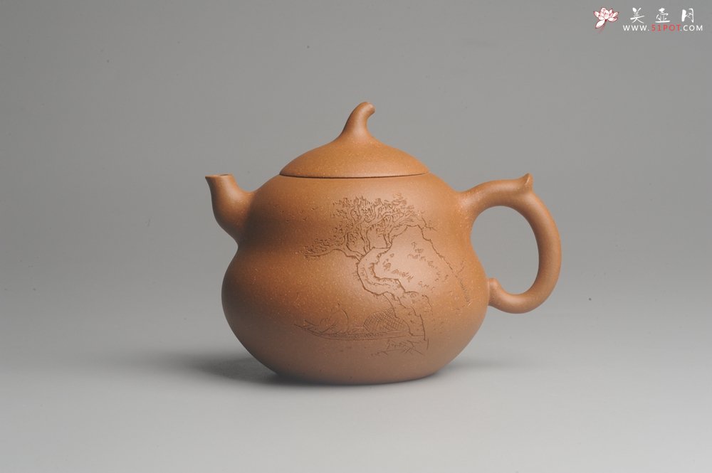 紫砂壶图片：美壶特惠 特好降坡泥精工葫芦壶(福禄) 装饰山水 灰常文气 - 美壶网