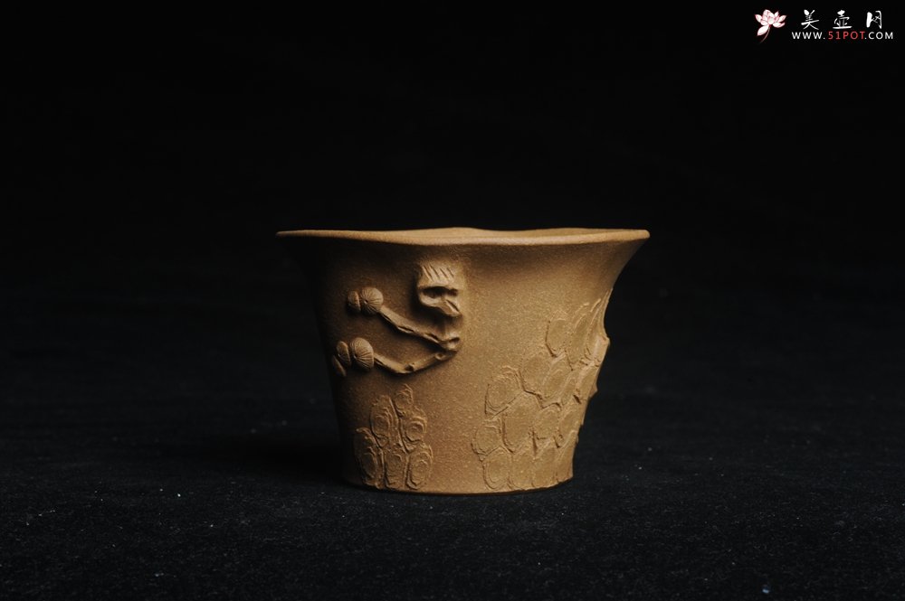 紫砂壶图片：美杯特惠 精致全手工松桩杯 肌理自然丰富 茶人醉爱 - 美壶网