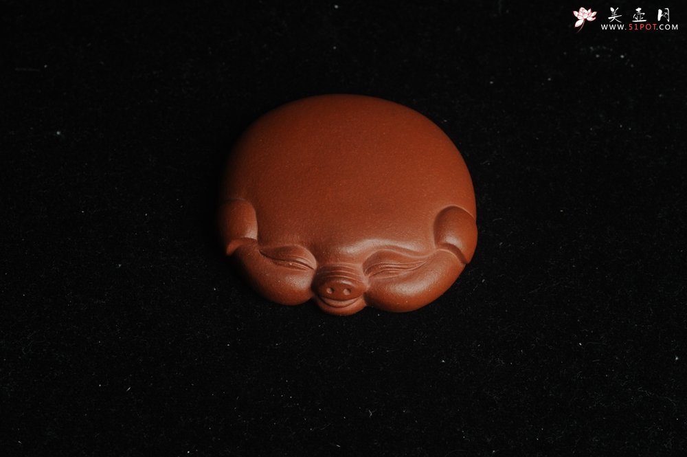 紫砂壶图片：美宠特惠 精致好料五福五彩猪 紫砂茶宠 - 美壶网