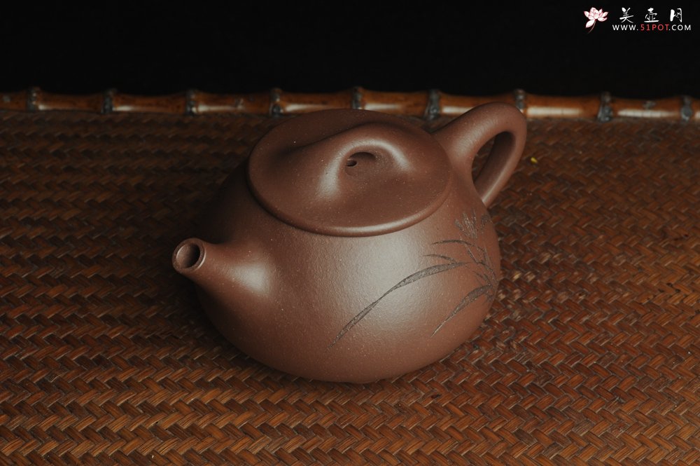 紫砂壶图片：美壶特惠 工料俱佳满瓢（霸王石瓢）装饰兰花 茶人醉爱 - 美壶网