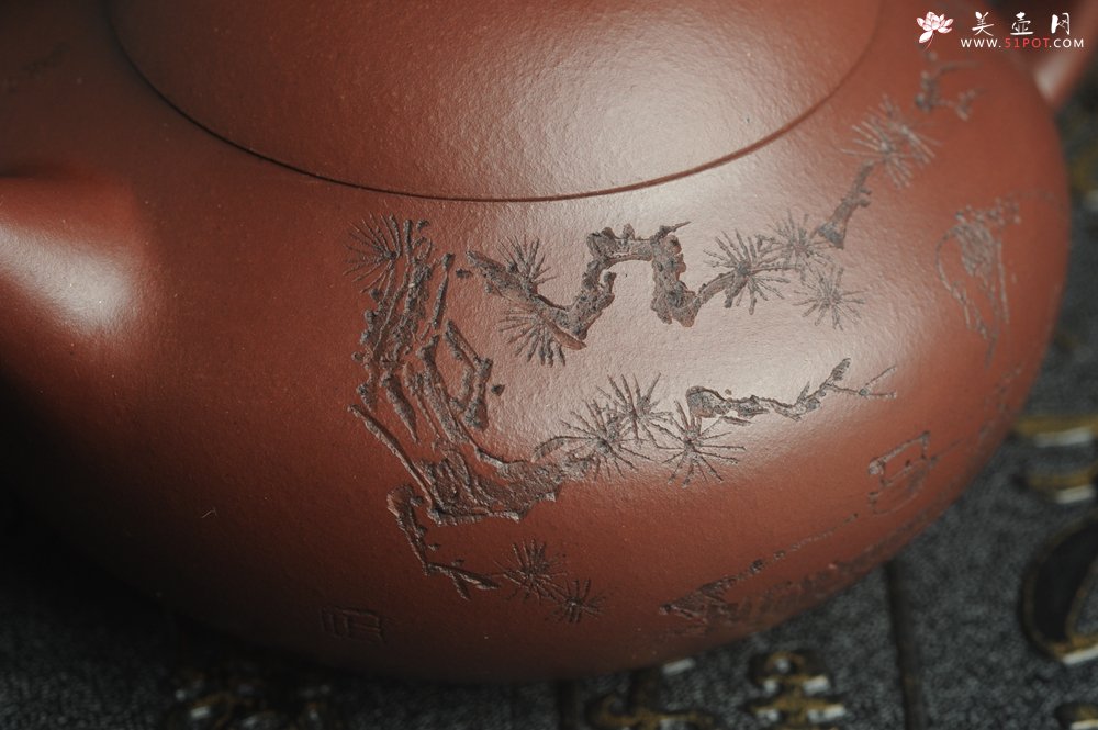 紫砂壶图片：油润底曹青 全手工矮文旦 装饰人物 特文气 - 美壶网