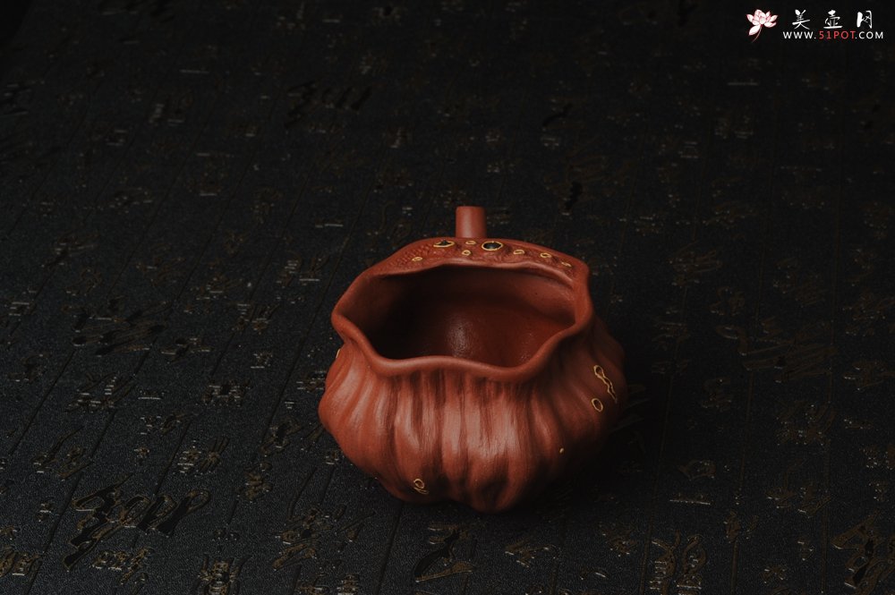 紫砂壶图片：精致特惠清水泥莲蓬公道杯 - 美壶网