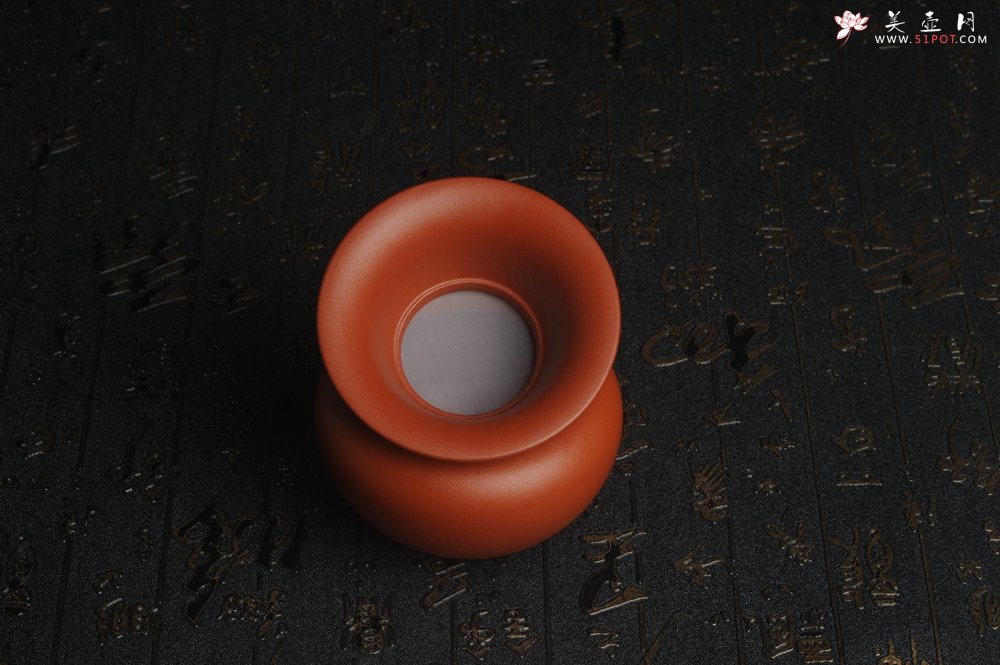 紫砂壶图片：特惠精致朱泥茶漏  底部直径4.5cm顶部直径8cm 适合口径大于5cm小于7cm的公道杯 茶人醉爱 - 美壶网