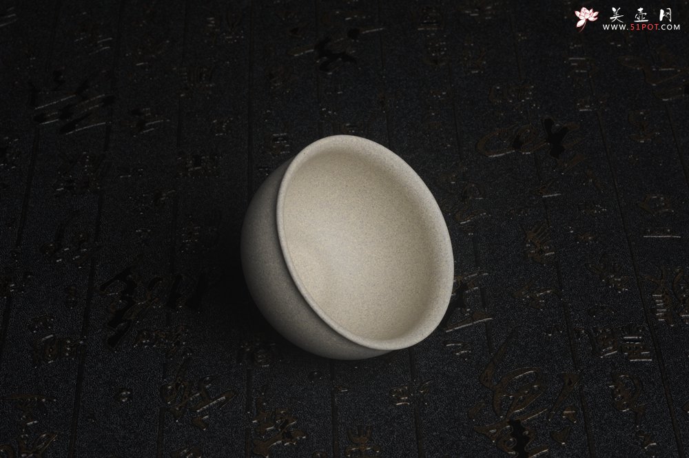 紫砂壶图片：优质白段泥精致手工品茗杯主人杯 茶人醉爱 - 美壶网