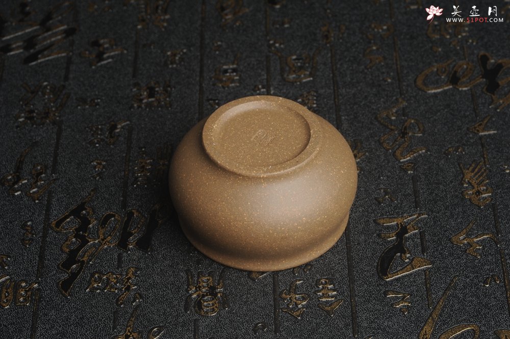 紫砂壶图片：特好青灰段泥精致手工品茗杯主人杯 茶人醉爱 性价比高 - 美壶网