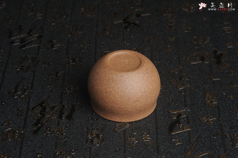 紫砂壶图片：特好五彩段泥精致手工品茗杯主人杯 茶人醉爱 - 美壶网