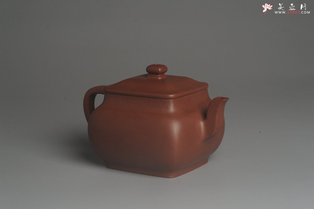 紫砂壶图片：实力派张海艳全手工原创特好底曹青四方纳福壶 线面挺括 大气 做工特好 - 美壶网