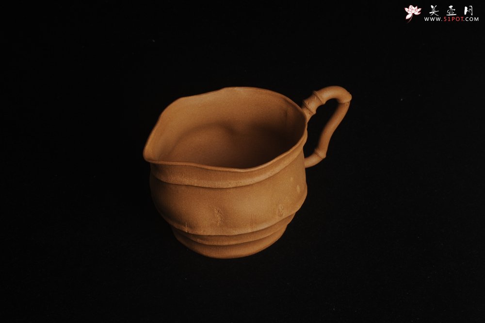 紫砂壶图片：全手大容量特好老黄段泥竹段公道杯 难度大 肌理丰富生动 - 美壶网