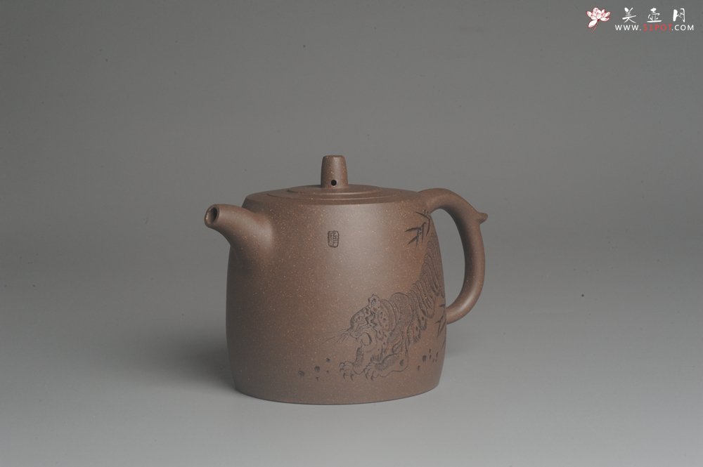 紫砂壶图片：美壶特惠 助工精工青段井栏壶 威镇九州 特文气 - 美壶网