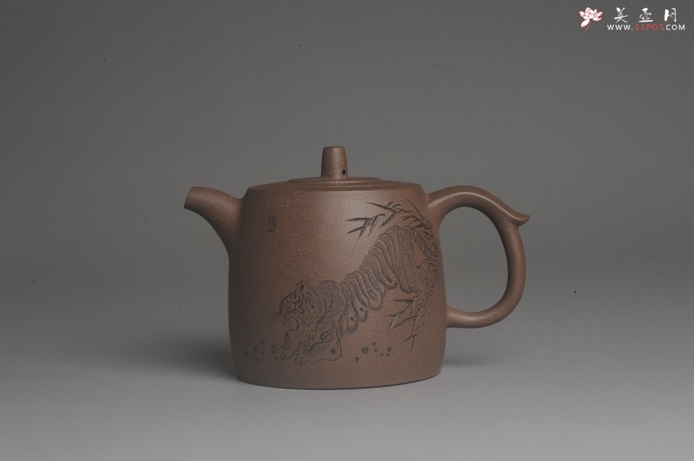 紫砂壶图片：美壶特惠 助工精工青段井栏壶 威镇九州 特文气 - 美壶网