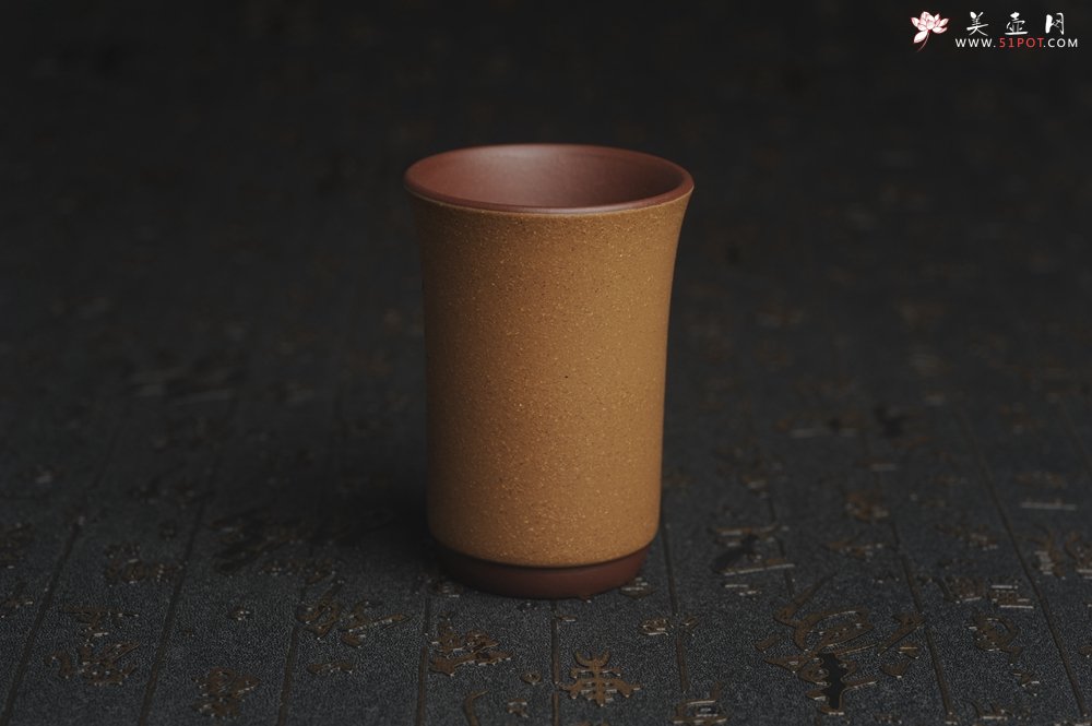 紫砂壶图片：美杯国庆特惠 精品好泥好工好刻雅致西施浣纱主人杯 茶人醉爱 - 美壶网