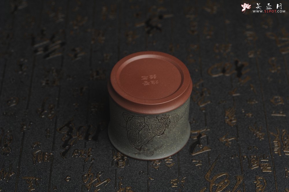 紫砂壶图片：美杯国庆特惠 精品好泥好工好刻雅致特厚实人物主人杯 茶人醉爱 - 美壶网