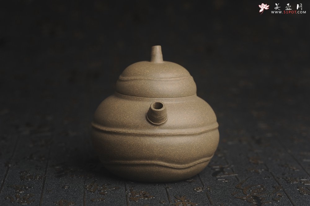 紫砂壶图片：美壶特惠 精致青段薄胎 质量仅101g 大肚竹壶 - 美壶网