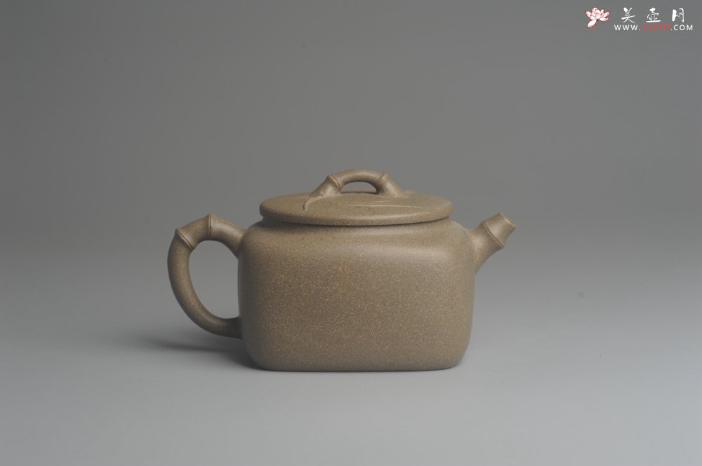 紫砂壶图片：美壶特惠 精工青段四方竹壶 茶人醉爱 - 美壶网