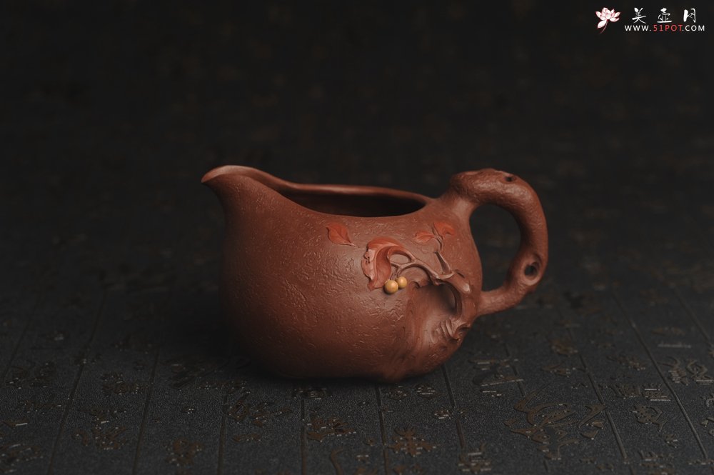 紫砂壶图片：美杯特惠 赵老师精品贴叶公道杯 茶人醉爱 - 美壶网