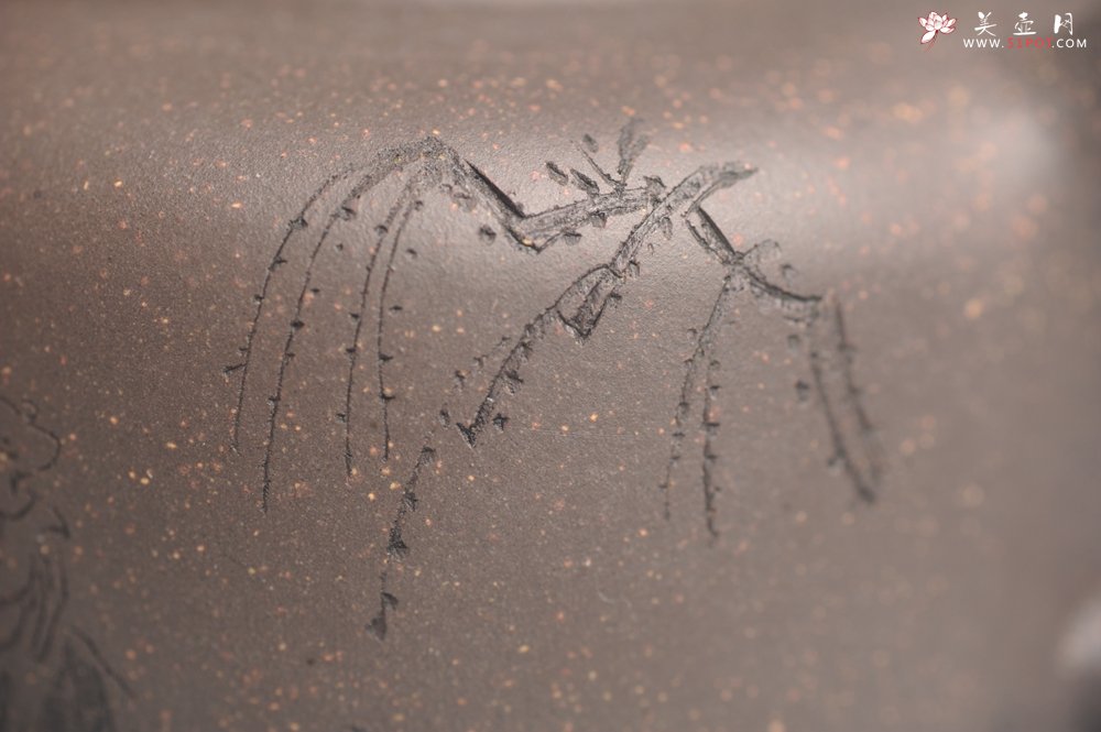 紫砂壶图片：美壶特惠 优质青灰段泥精致牧牛壶 茶人醉爱 - 美壶网