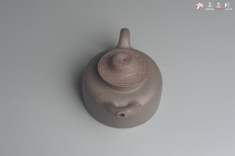 紫砂壶图片：美壶特惠 优质青灰段泥精致牧牛壶 茶人醉爱 - 美壶网