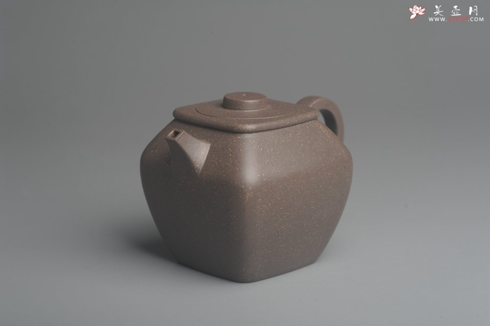 紫砂壶图片：美壶特惠 优质青灰段泥精致混方巨轮壶 茶人醉爱 - 美壶网