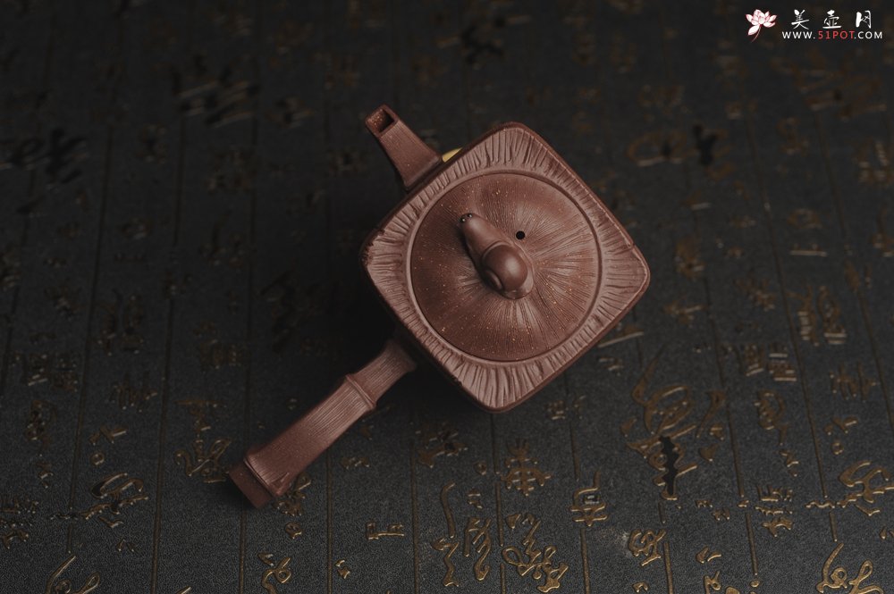 紫砂壶图片：美壶特惠 精致蜗牛四方竹唐羽壶 茶人醉爱 - 美壶网