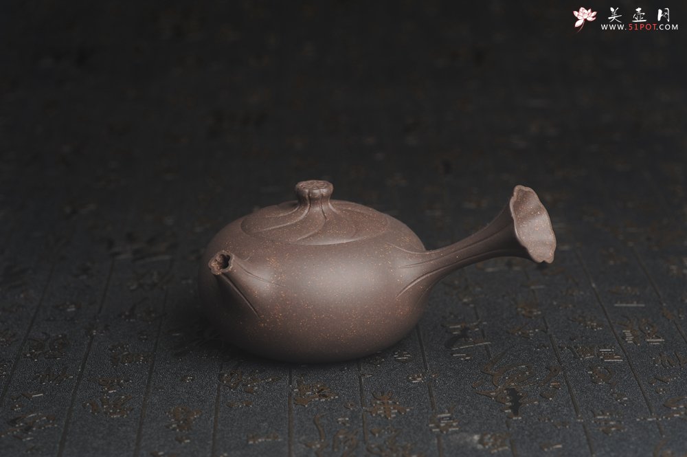 紫砂壶图片：美壶特惠 精致青灰段泥唐羽壶 造型别致 茶人醉爱 - 美壶网