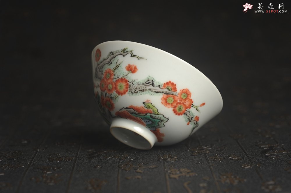 紫砂壶图片：玄辰器  精品古彩岁寒三友主人杯压手杯 景德镇茶杯 茶人醉爱 - 美壶网