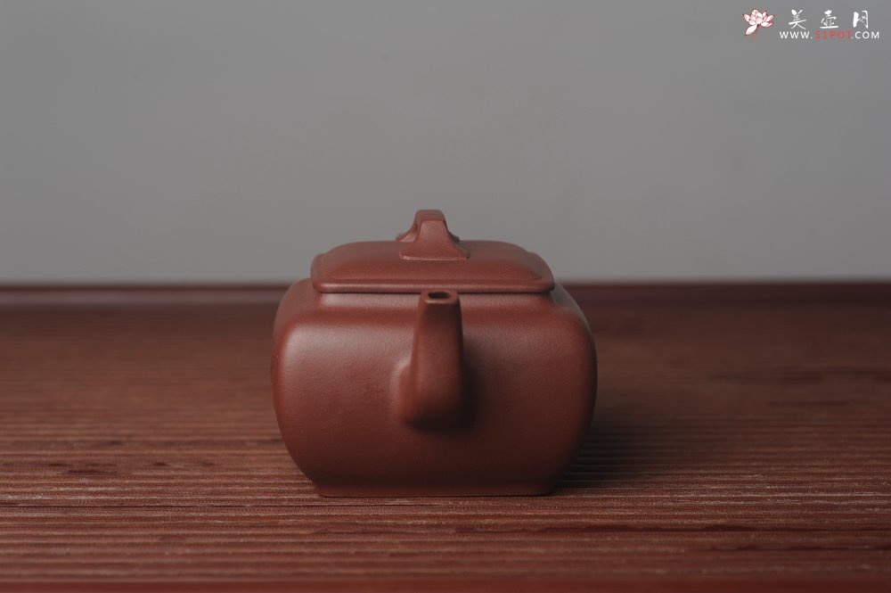 紫砂壶图片：美壶特惠 精品宝瑟四方方樽 陈俊儒精心装饰 - 美壶网