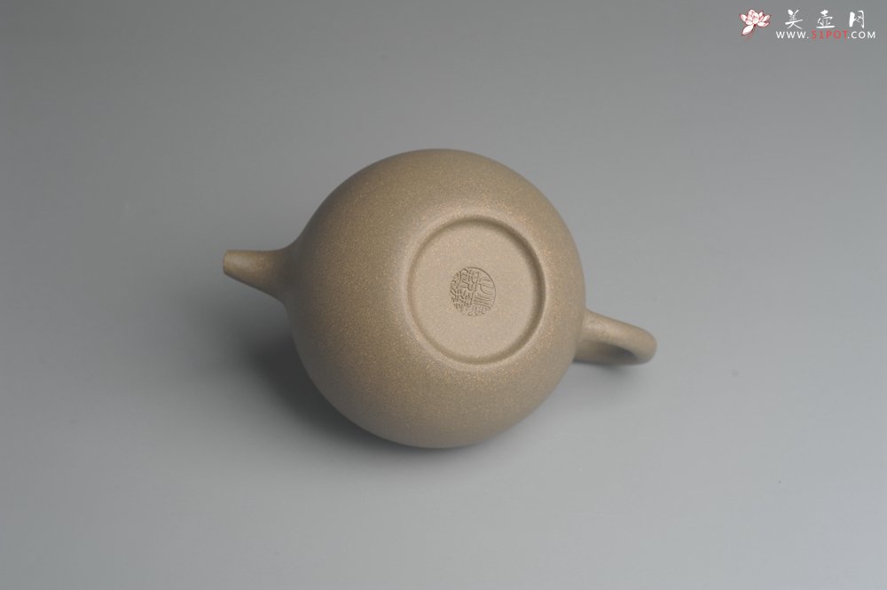 紫砂壶图片：美壶特惠 精致青段寿珍掇球茶壶 性价比高 茶人醉爱 - 美壶网