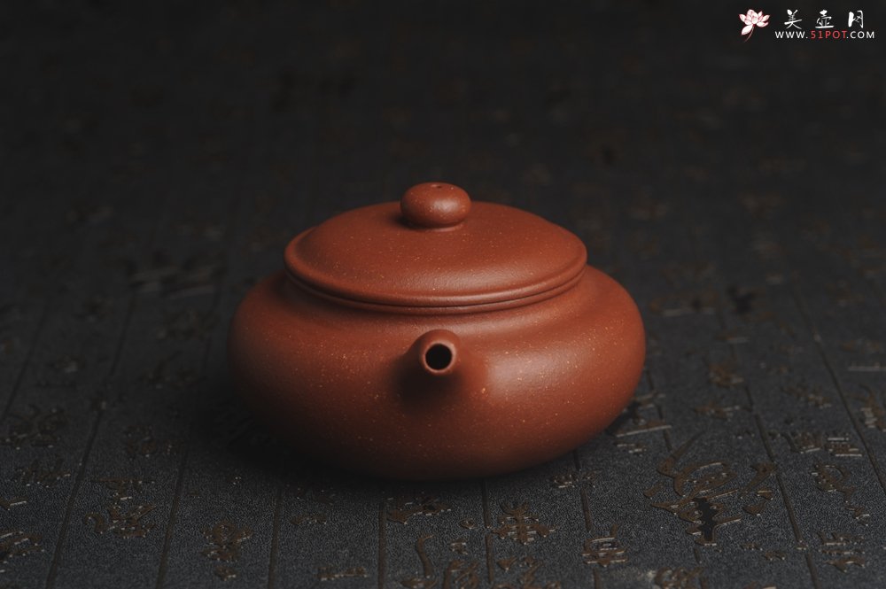 紫砂壶图片：美壶特惠  精致特好降坡泥扁仿古 茶人醉爱 - 美壶网