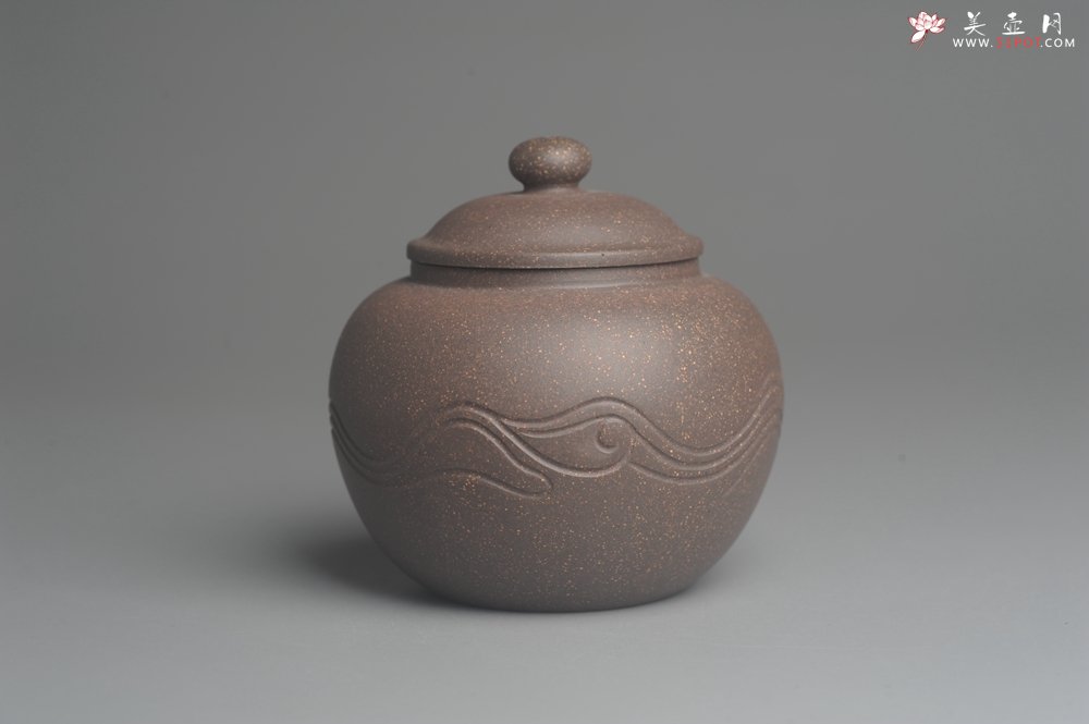 紫砂壶图片：美壶特惠 优质青灰段泥精致行云流水套组 一壶（180cc）二杯一醒茶罐（280cc） - 美壶网