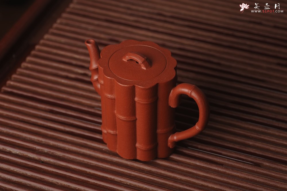 紫砂壶图片：美壶特惠 精致优质朱泥十三竹壶 茶人醉爱 - 美壶网