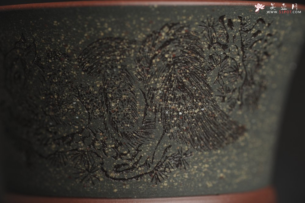 紫砂壶图片：美杯国庆特惠 精品好泥好工好刻雅致特厚实松鼠主人杯二式 - 美壶网