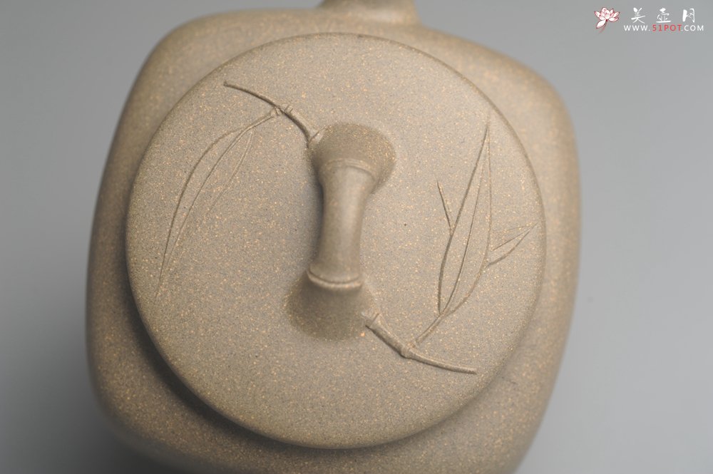 紫砂壶图片：美壶特惠 精工青段四方竹壶 茶人醉爱 - 美壶网