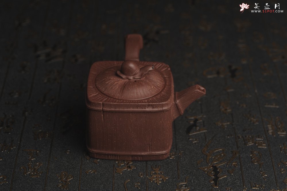 紫砂壶图片：美壶特惠 精致蜗牛四方竹唐羽壶 茶人醉爱 - 美壶网