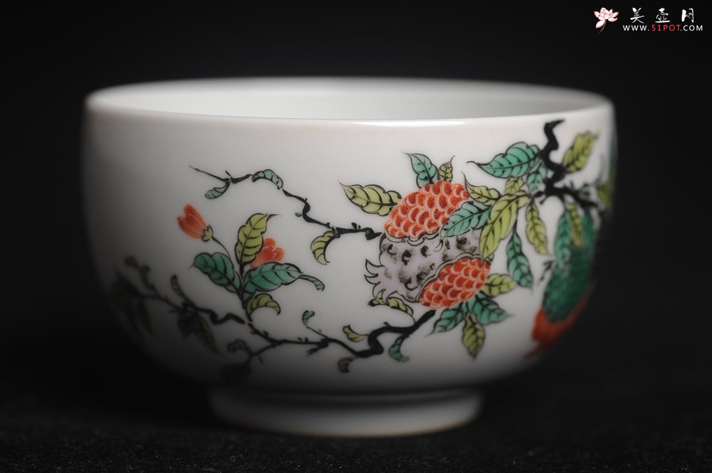 紫砂壶图片：玄辰器 精品古彩 石榴多子多福 笑口常开 主人杯压手杯 景德镇茶杯 茶人醉爱 - 美壶网