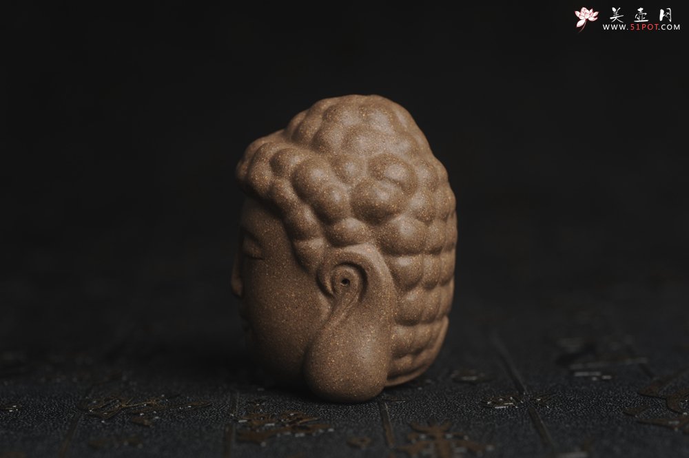 紫砂壶图片：美宠特惠 回馈壶友 精致青段泥是佛是魔 一念之间 手把件茶宠高5.8cm宽4.5cm左右 - 美壶网