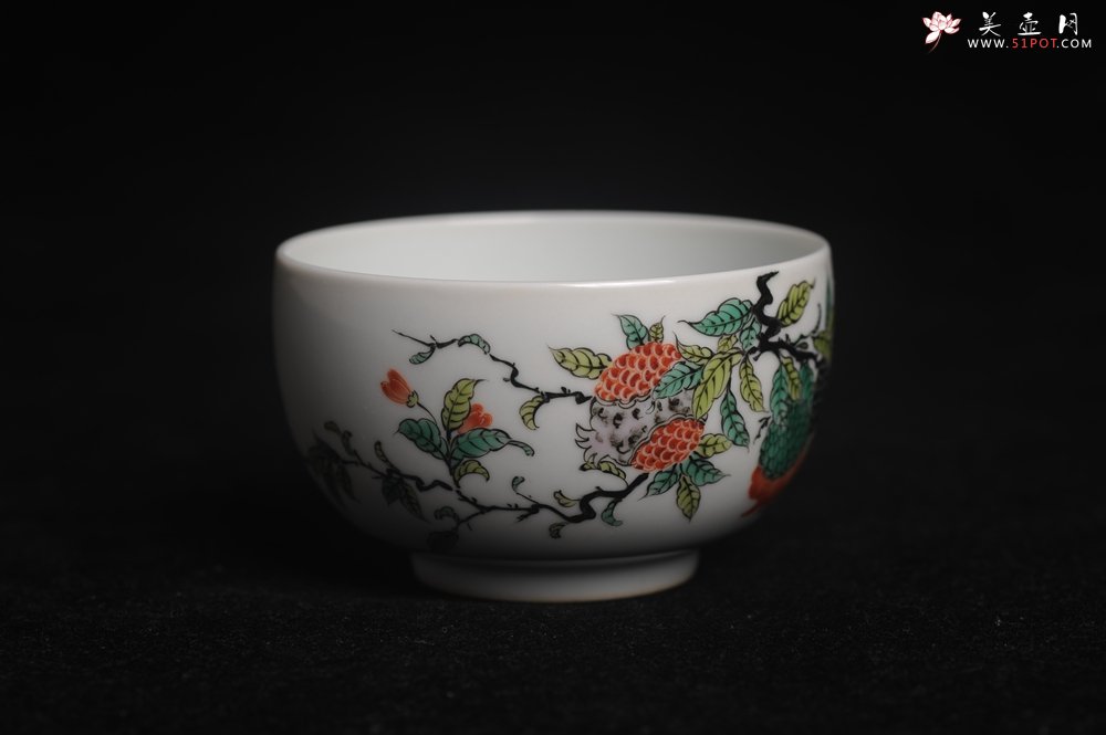 紫砂壶图片：玄辰器 精品古彩 石榴多子多福 笑口常开 主人杯压手杯 景德镇茶杯 茶人醉爱 - 美壶网