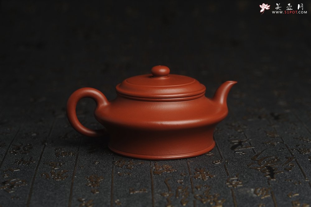 紫砂壶图片：正宗小煤窑朱泥 全手工虚扁 隽秀文气 茶人醉爱 - 美壶网