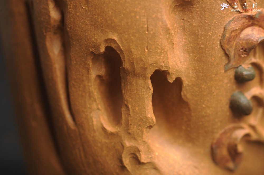 紫砂壶图片：美杯精品特惠 实力演绎全手工老黄段泥松鼠杯 松鼠灵动 贴叶生动 不失为一把好杯 - 美壶网