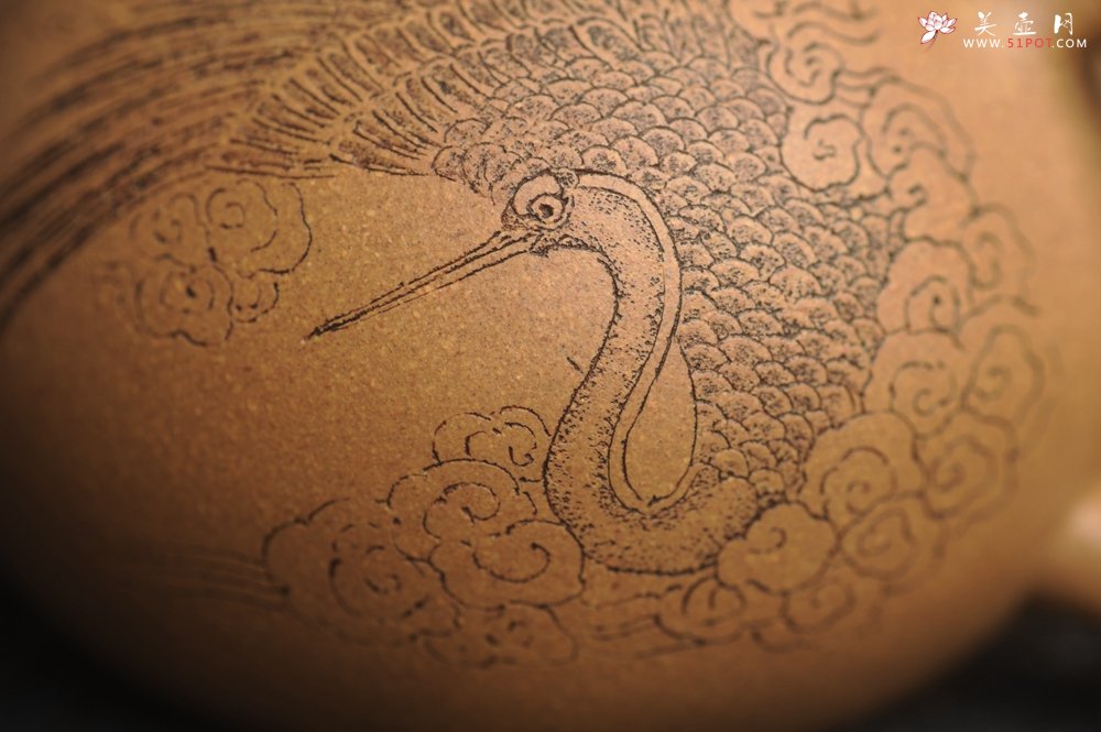 紫砂壶图片：油润老黄段泥(此泥料属于家藏老料！油润无比，识者自知！)全手工小品西施 装饰云鹤特文气 - 美壶网