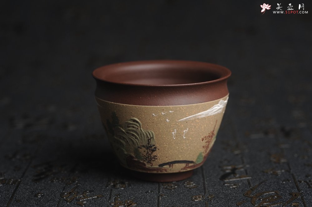 紫砂壶图片：美杯特惠 精致泥绘山水主人杯 茶人醉爱 - 美壶网