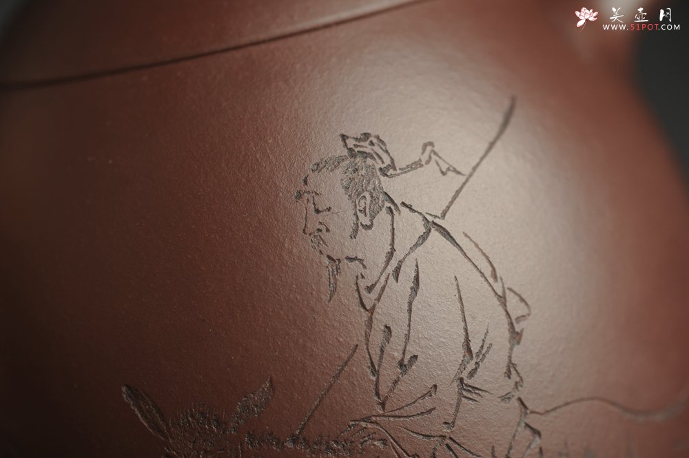 紫砂壶图片：,美壶特惠 超精致老紫泥秦权壶 装饰老子出关图 特文气 不输2000元做工 - 美壶网