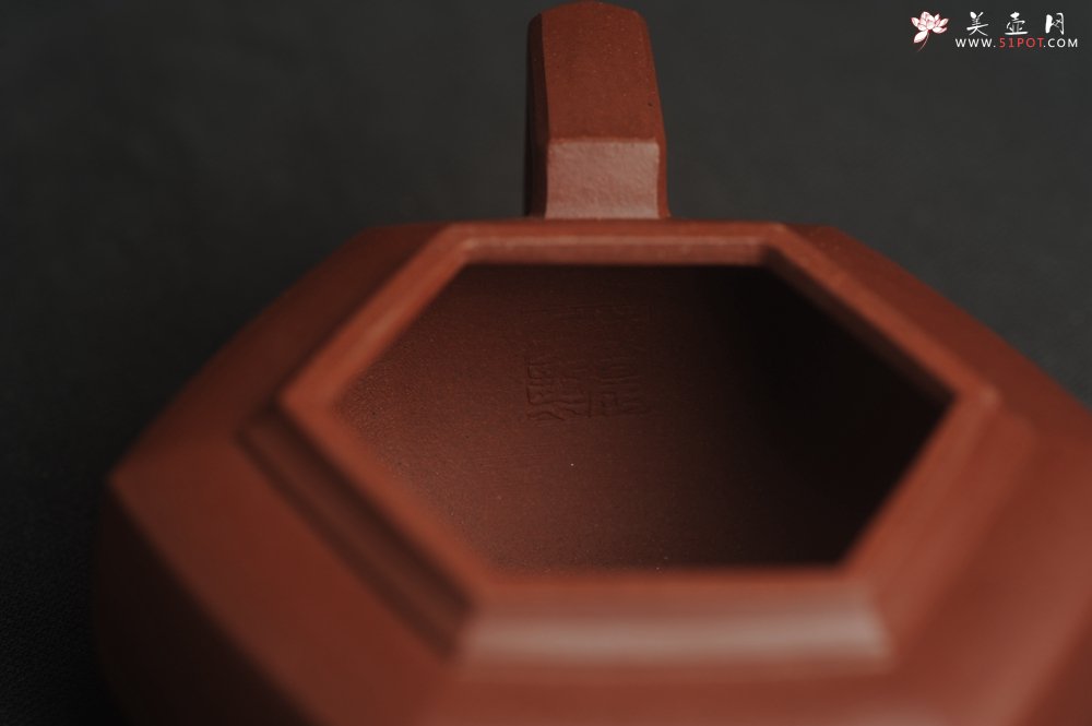紫砂壶图片：美壶特惠 泥料超好 原矿紫红泥精致全手工六方雪华壶 - 美壶网