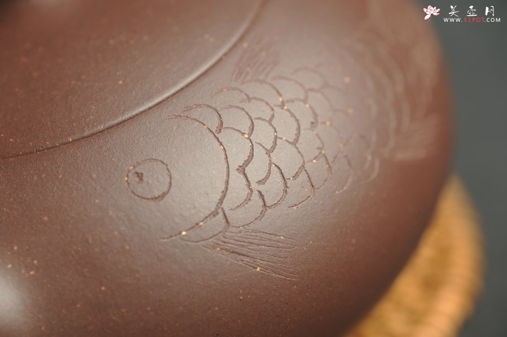 紫砂壶图片：美壶特惠 优质紫泥年年有余壶 茶人醉爱 - 美壶网