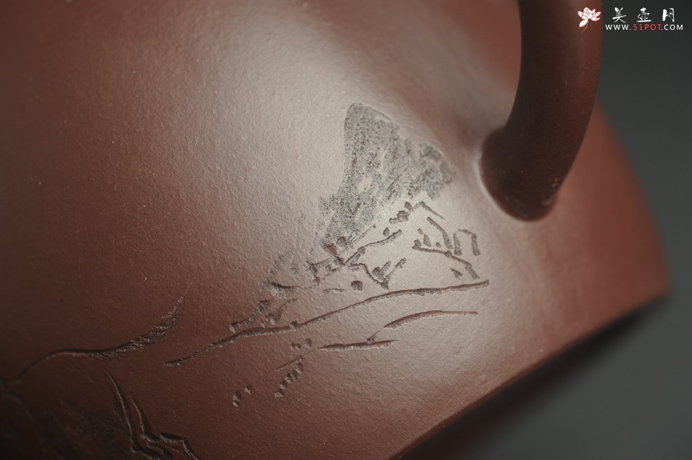 紫砂壶图片：,美壶特惠 超精致老紫泥秦权壶 装饰老子出关图 特文气 不输2000元做工 - 美壶网