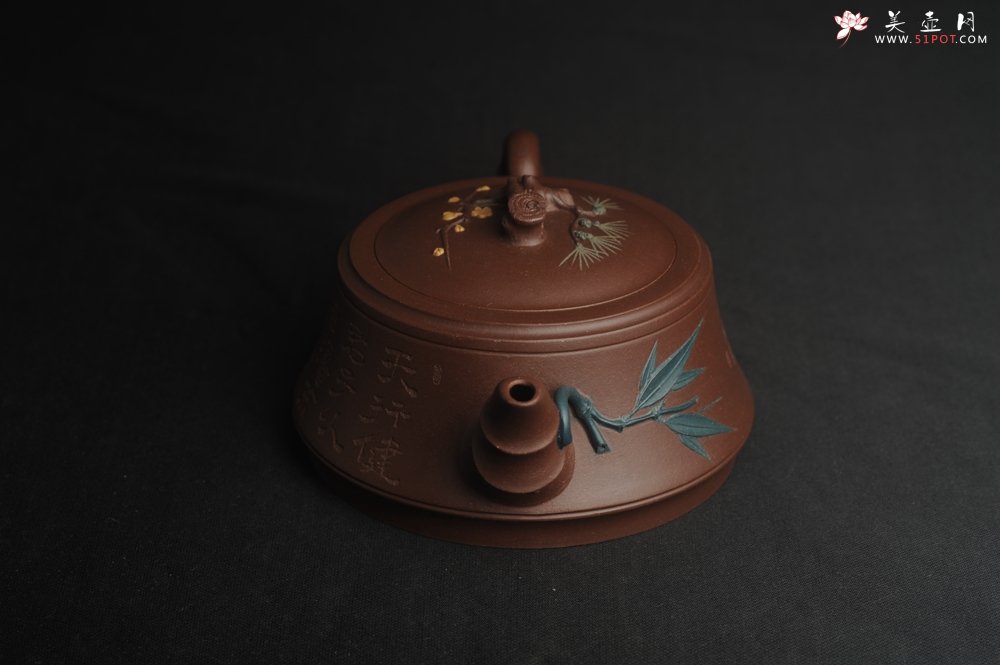 紫砂壶图片：美壶年底特惠 精品松竹梅紫砂壶 厚德载物 - 美壶网