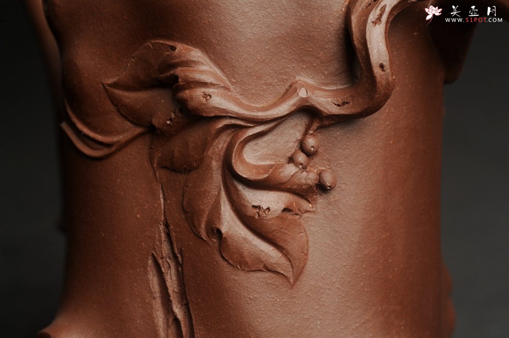 紫砂壶图片：潜力股赵老师 全手工秀雅葡萄桩 肌理贴叶自然生动 - 美壶网