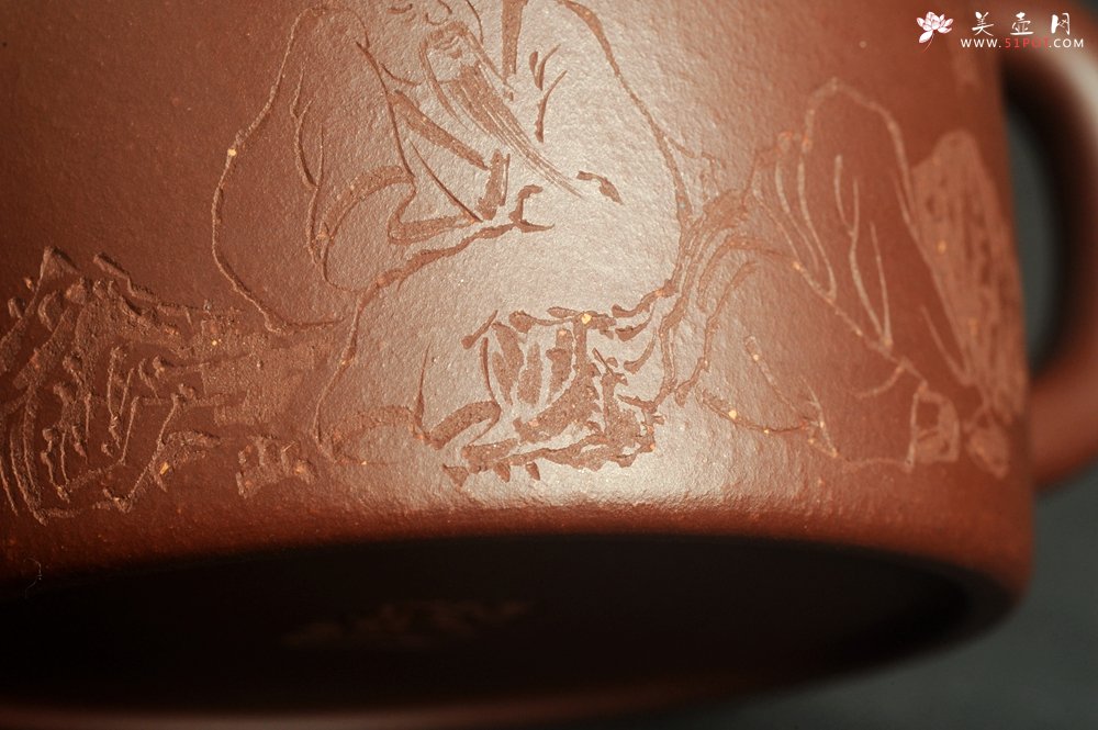 紫砂壶图片：油润黄龙山4号深井红皮龙 全手工德中壶 做工特好 装饰庄周梦蝶图 特文气 - 美壶网