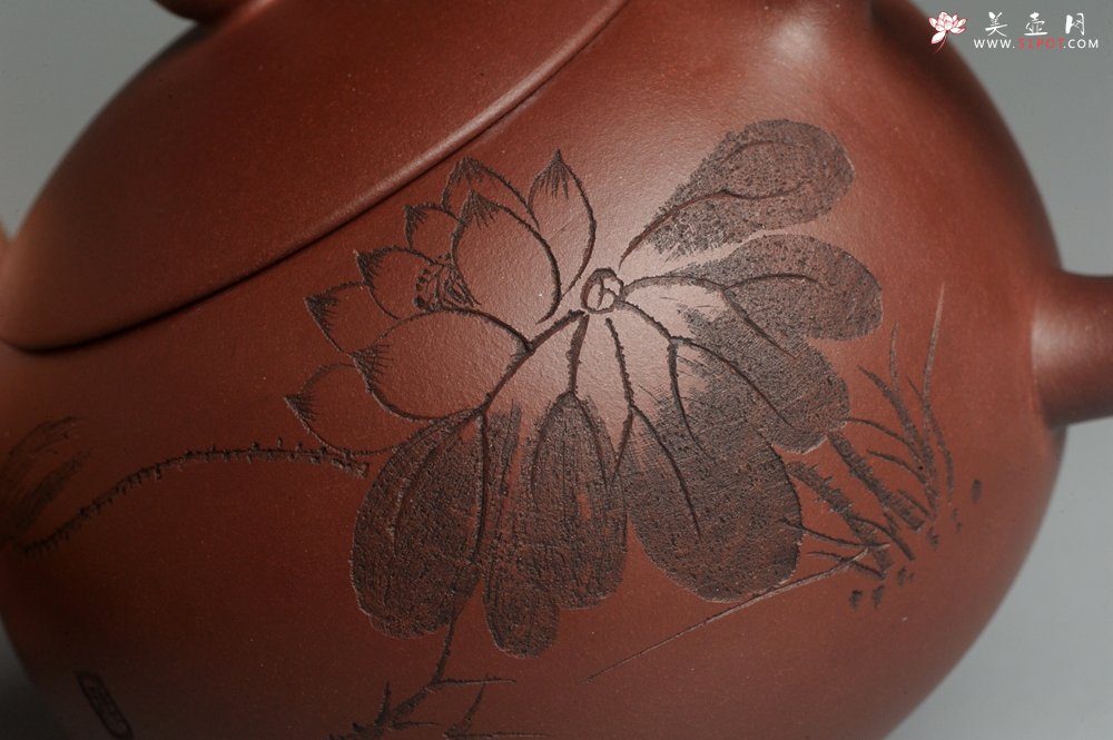 紫砂壶图片：美壶特惠 精致荷风十里优质紫泥西施 装饰田园荷叶游鱼之乐特文气 茶人醉爱 - 美壶网